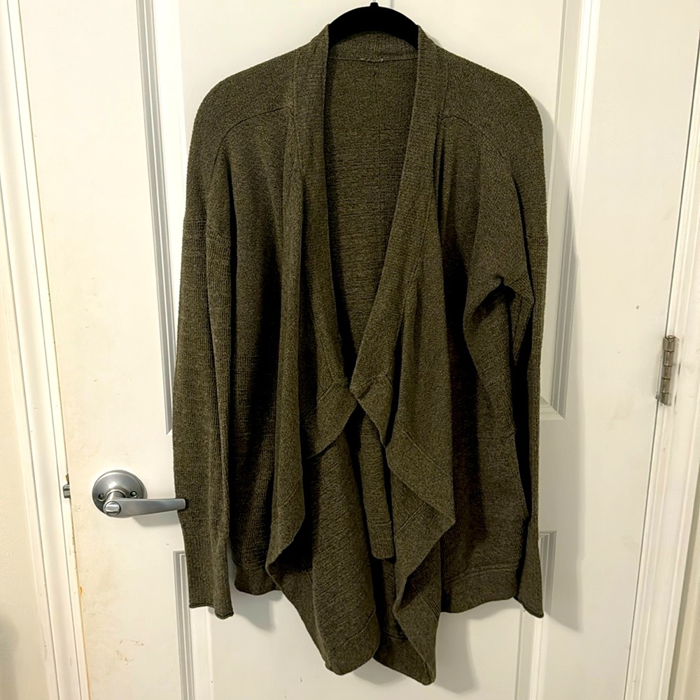 Lululemon sweater olive green